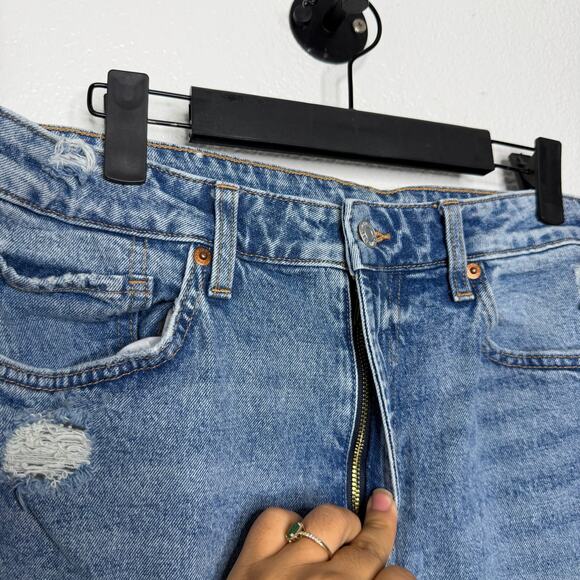 H&M Womens Jeans Size 12 Light Wash Blue Denim High Rise Straight Leg - Picture 8 of 14